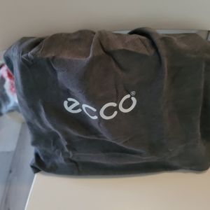 Men's or women's messanger leather bag.